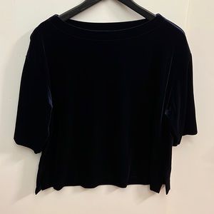 Uniqlo Velvet Top in Dark Blue